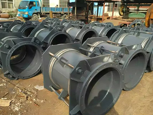 大拉杆横向波纹补偿器