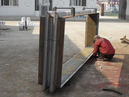 u型波矩形金属补偿器