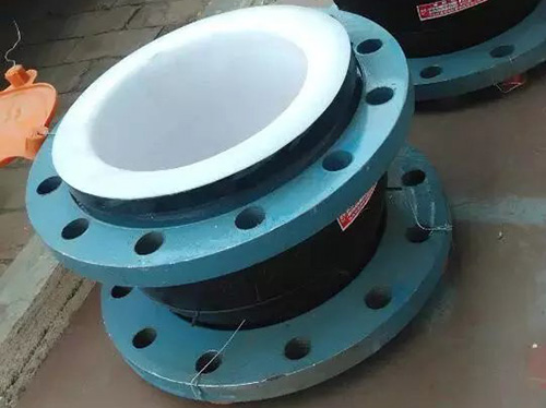 内衬四氟橡胶接头的安装方法