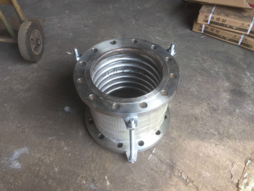 五件膨胀节发往黑龙江阿城货站