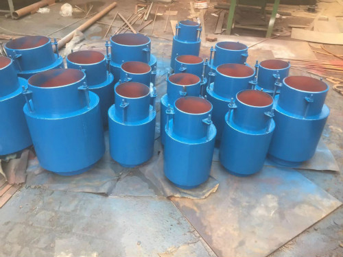 16件直埋式补偿器已发往敦煌货站